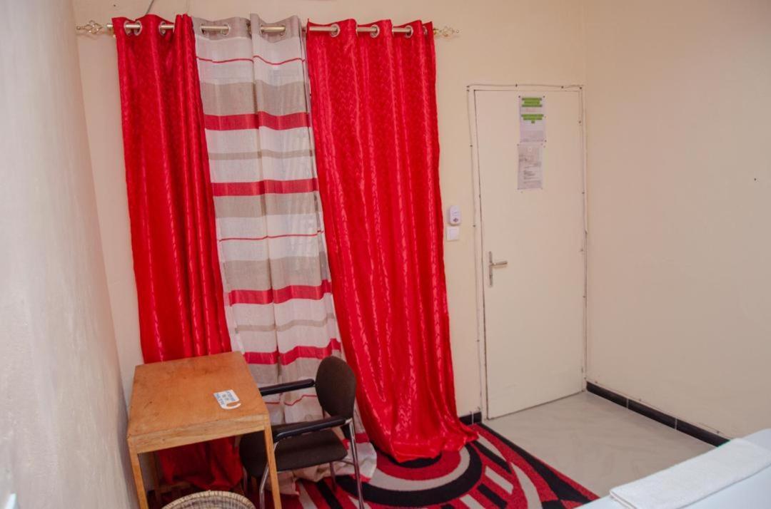 Apartament Ker Adja Ziguinchor Zewnętrze zdjęcie